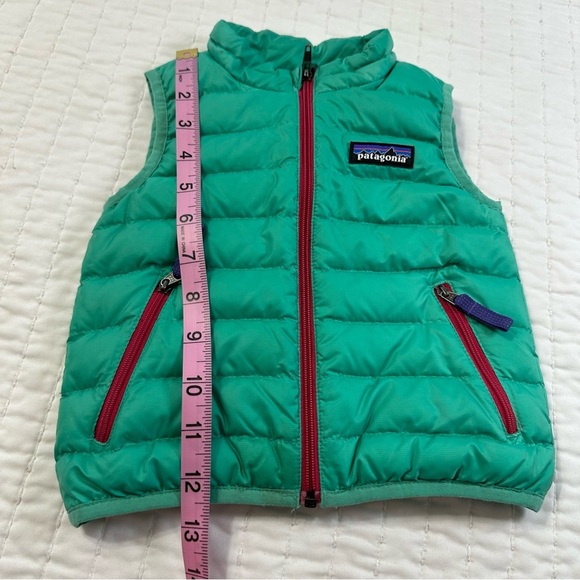 Unisex Patagonia Kids Down Sweater Vest in Teal and Red - Picture 7 of 8